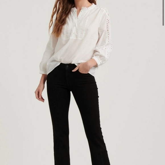 Lucky brand Yasmin Eyelet Top NWT - Picture 2 of 5